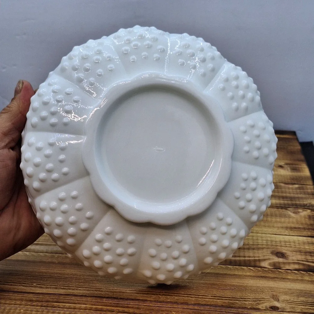 Fenton White Milk Glass Hobnail Chip Dip Snack‎ Bowl Hobnail Heavy Sawtooth Edge